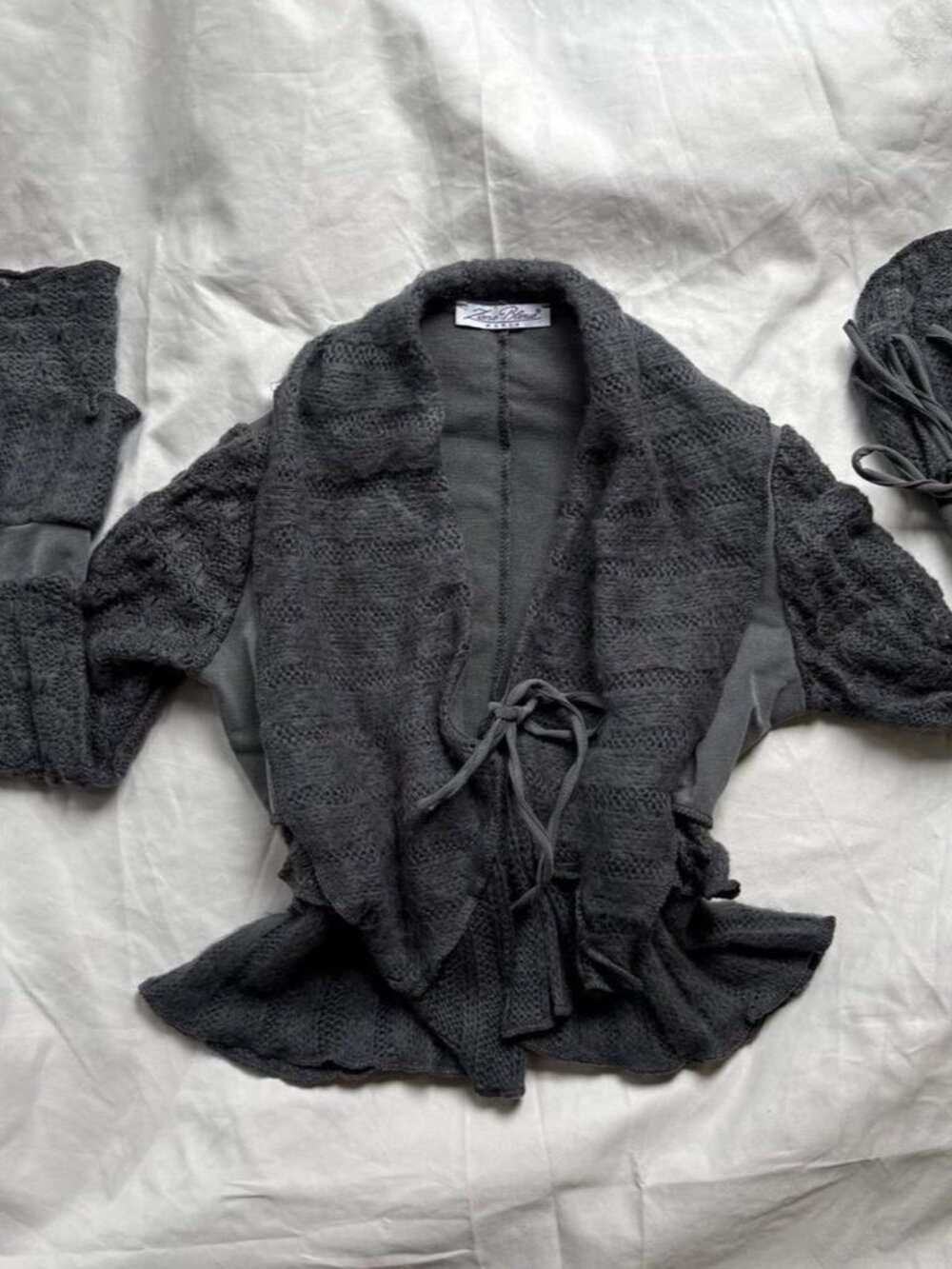 Zone Bleue Women's Grey and Black Cardigan